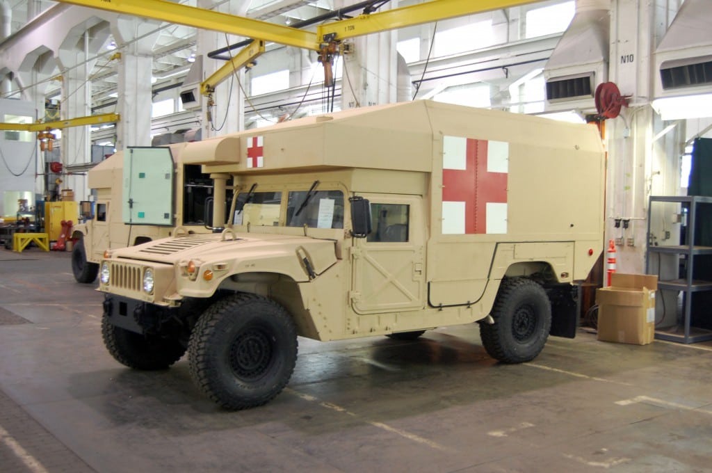 army-awards-am-general-428-million-contract-for-humvee-configured