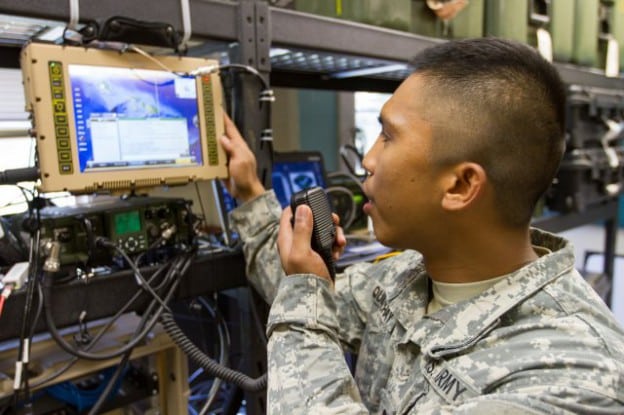 Army Demonstrates Long-Distance Communication Capability Of Manpack ...