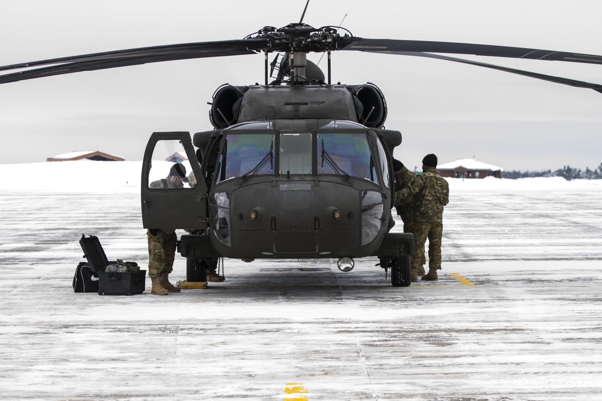 Army Aviation Brigade Arrives In Europe To Boost Russian-Deterrence ...