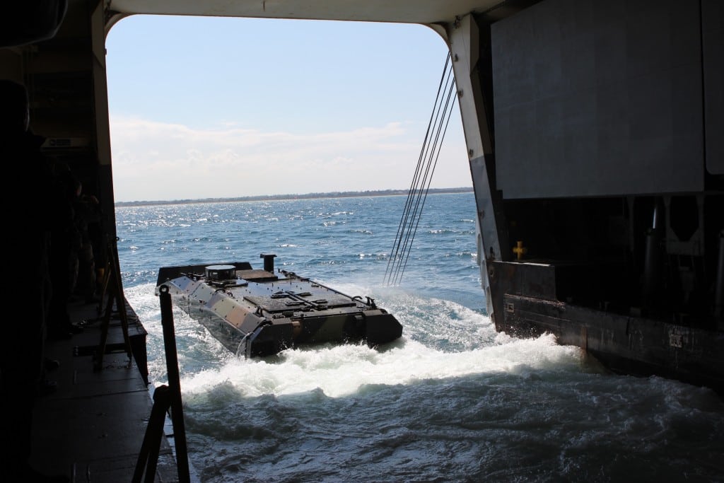 Italian Navy Gives U.S. Marines Sneak Peek At BAE's Amphibious Vehicle ...