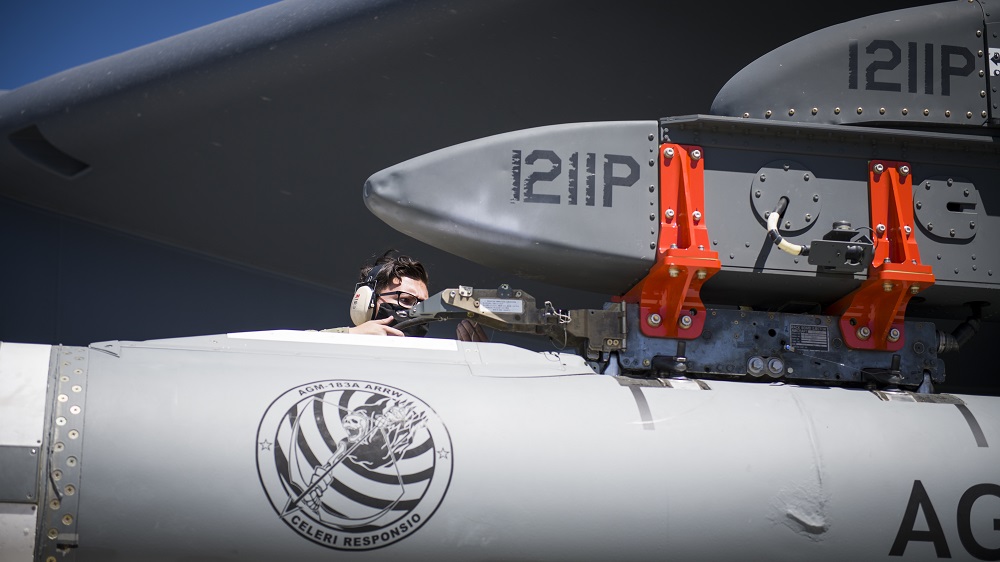 B-52 Conducts Third And Final Captive-Carry Flight Test Of ARRW ...