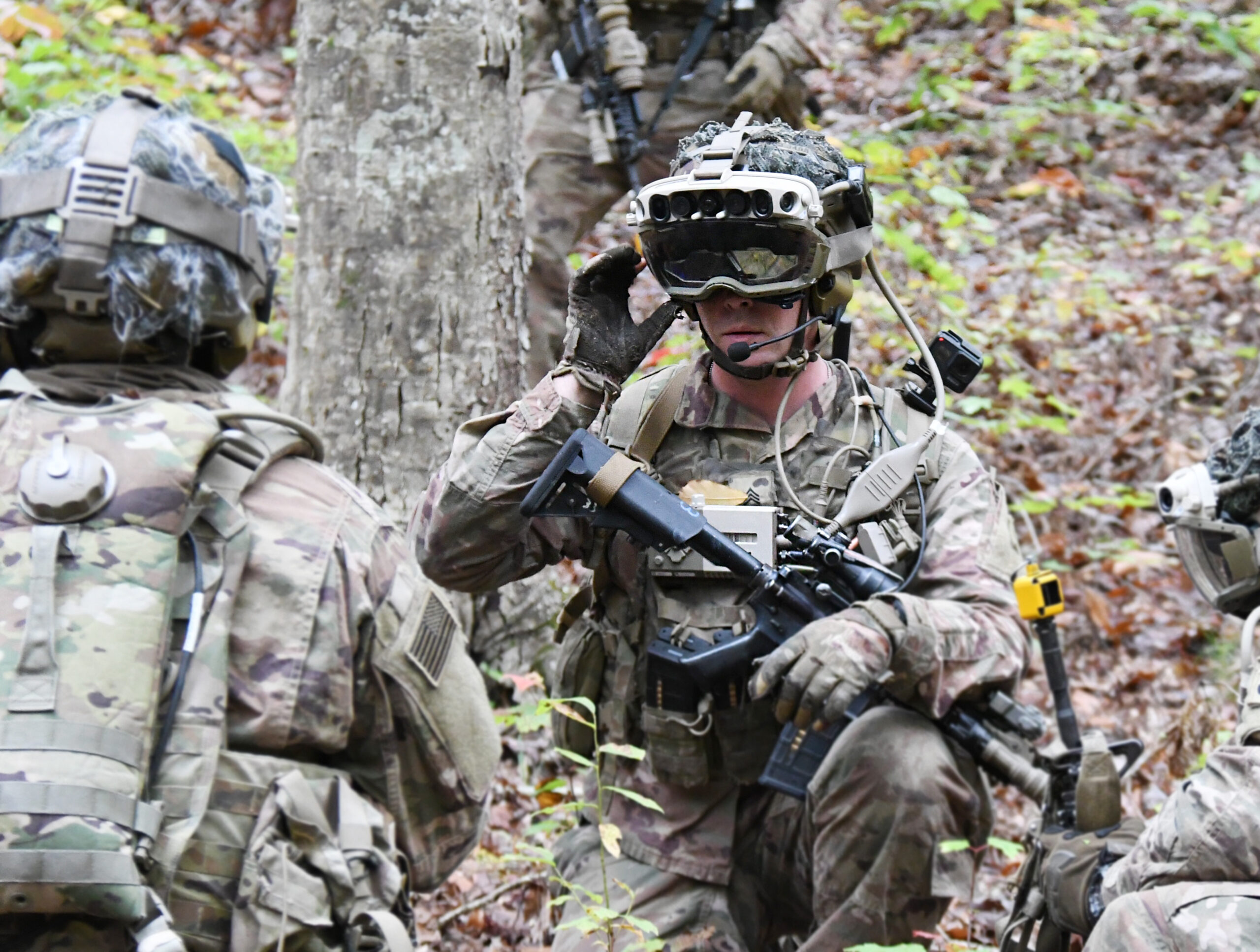 Army Wrapping Up Latest Soldier Evaluation For Future IVAS Headset ...