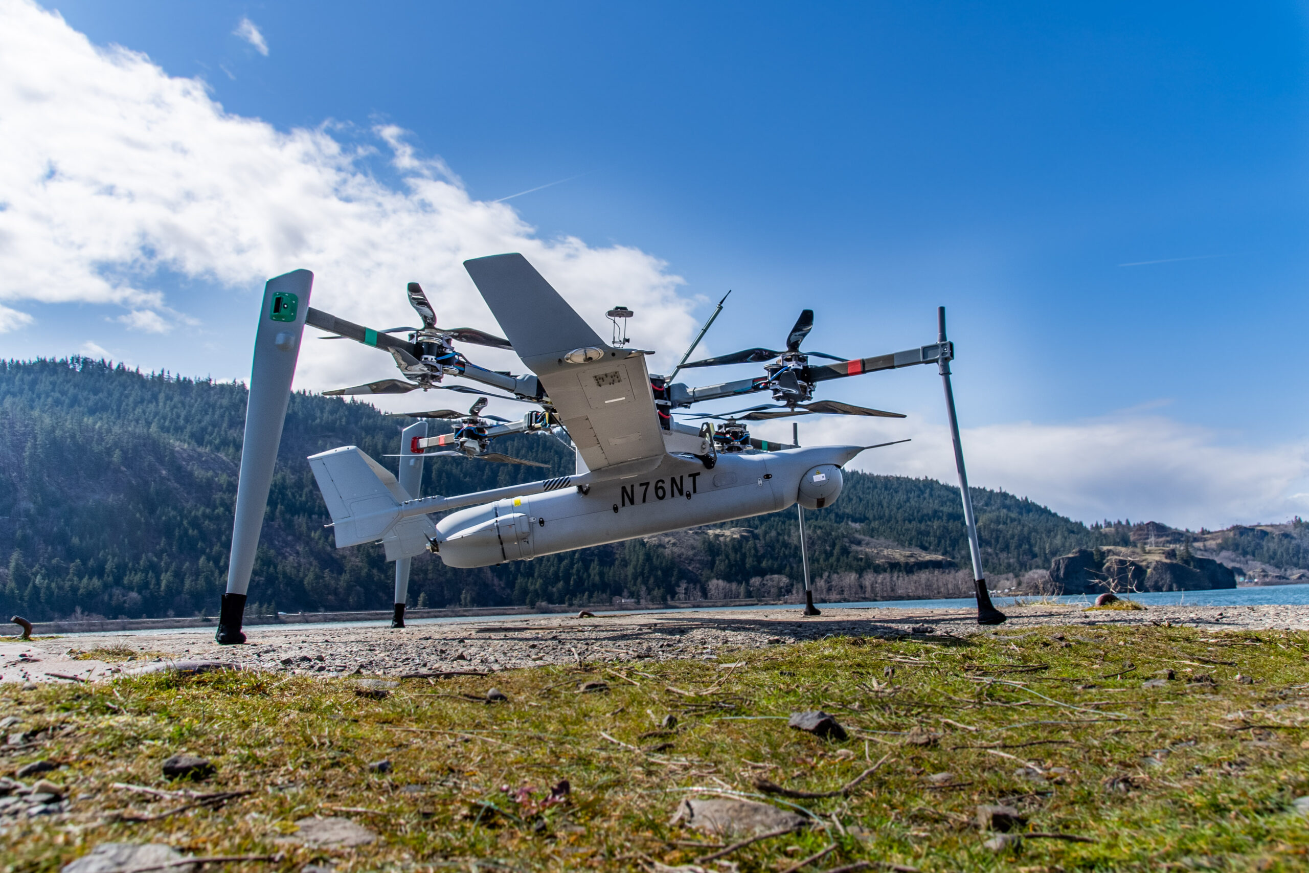 Дронов самолетного типа. Дрон h10 Poseidon VTOL UAS. Гибридный беспилотник. БПЛА самолетного типа. Беспилотные корабли.