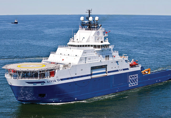 Coast Guard Awards $125 Million To Offshore Service Vessels For Commercial Icebreaker